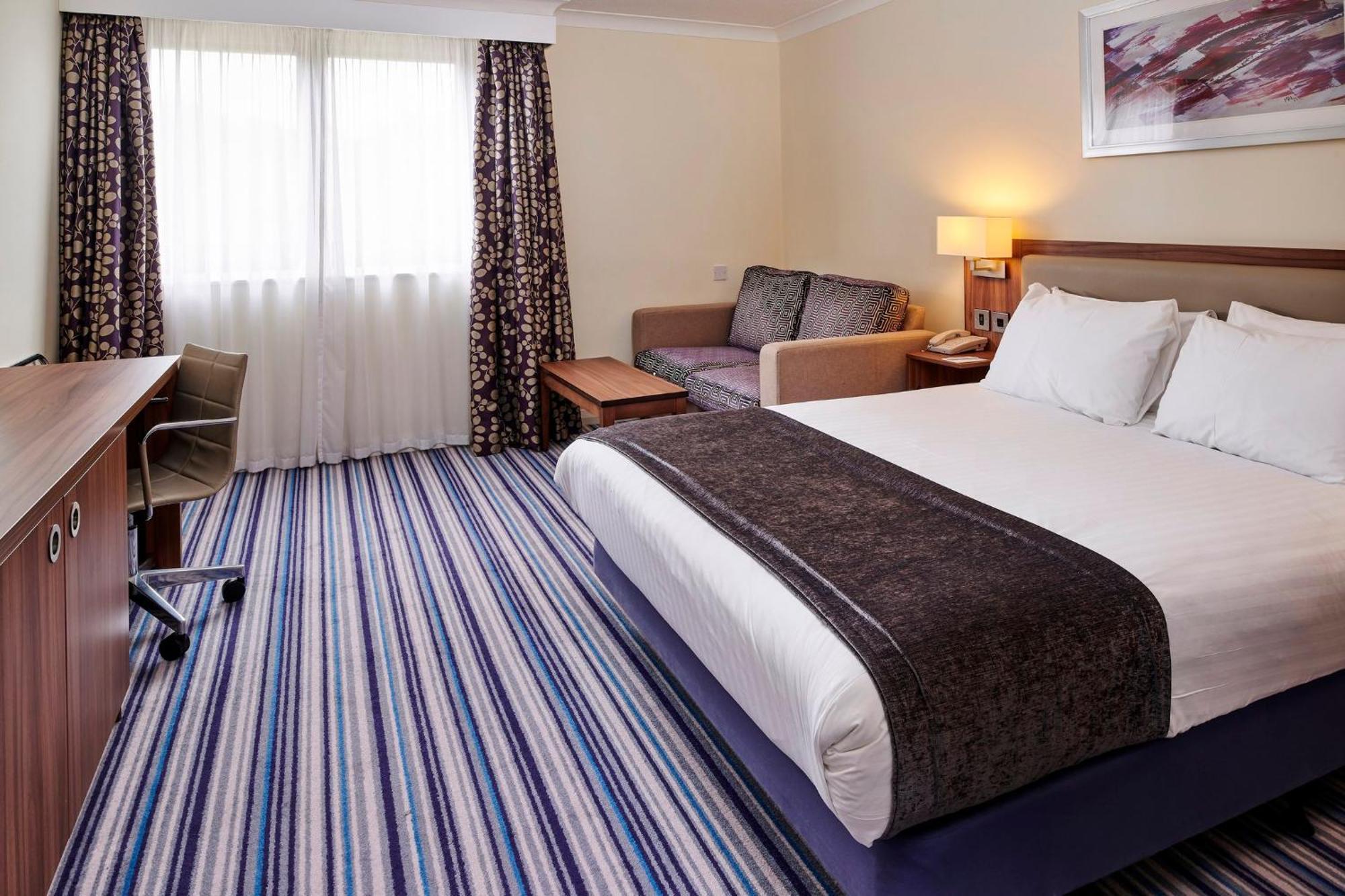 By Ihg Hotel