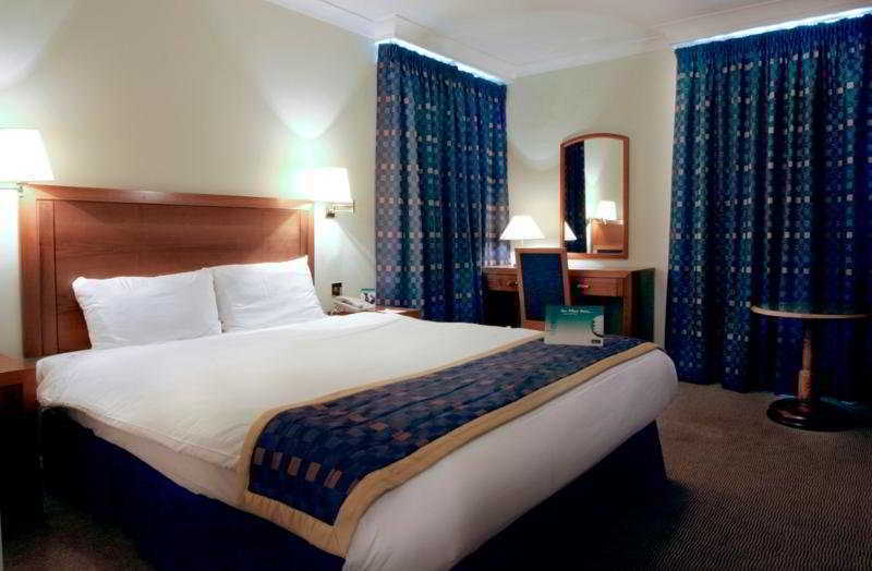 By Ihg
